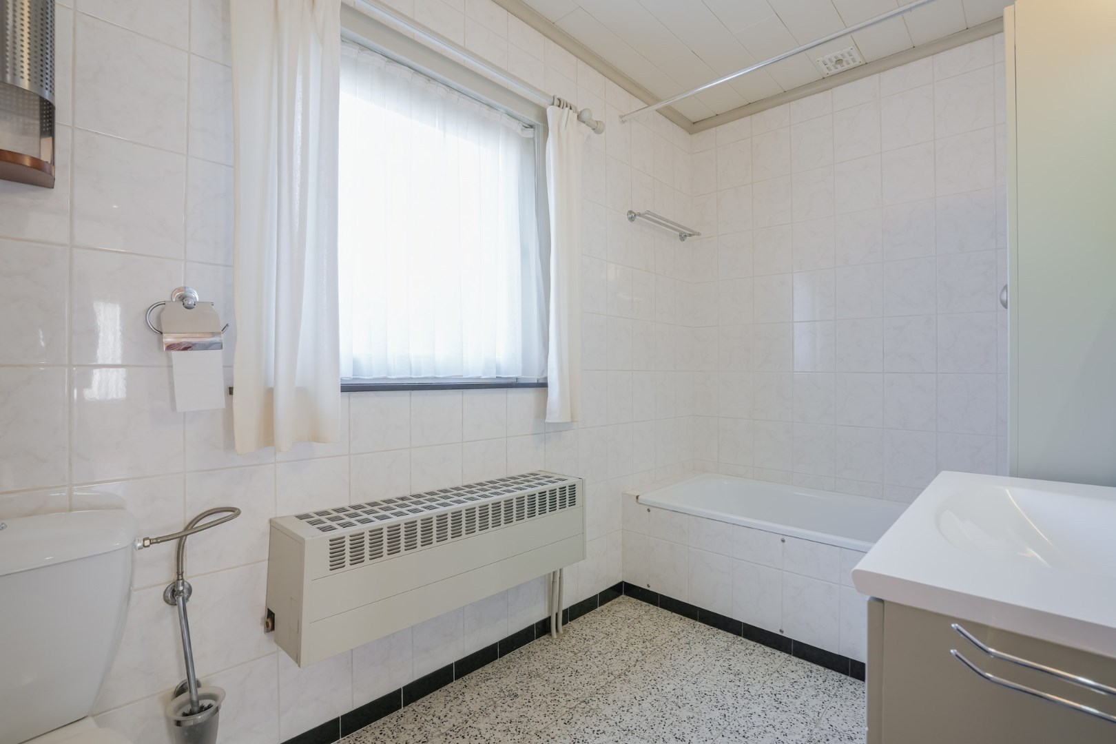 HOB met zonnige tuin in een rustige wijk te Zelzate 