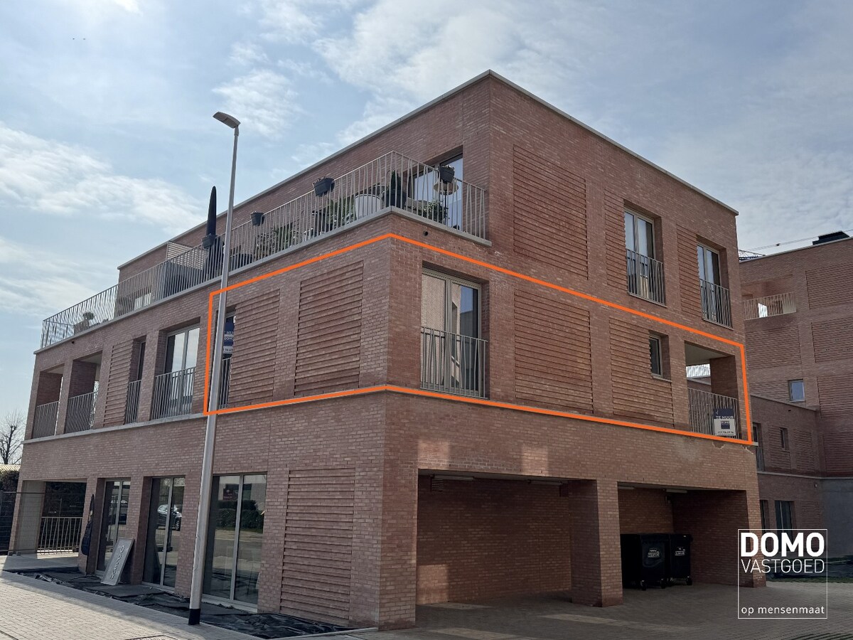 NIEUWBOUWAPPARTEMENT MET 2 SLAAPKAMERS, TERRAS, ONDERGRONDSE AUTOSTANDPLAATS EN KELDERBERGING IN RESIDENTIE "DE KWINT" TE ZONHOVEN 