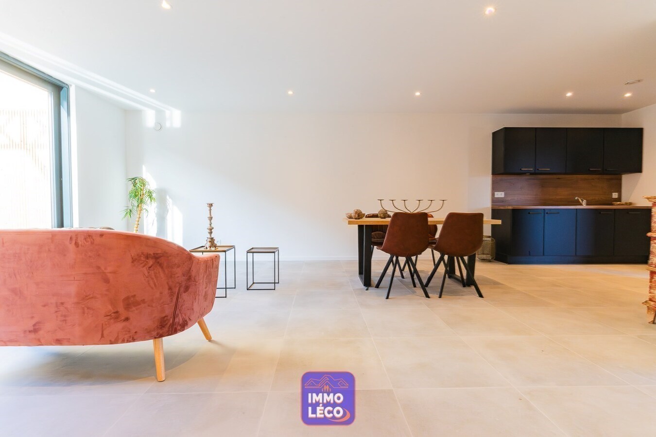 Maison neuve style "LOFT" avec patio, dans un clos résidentiel proche du centre-ville ! 