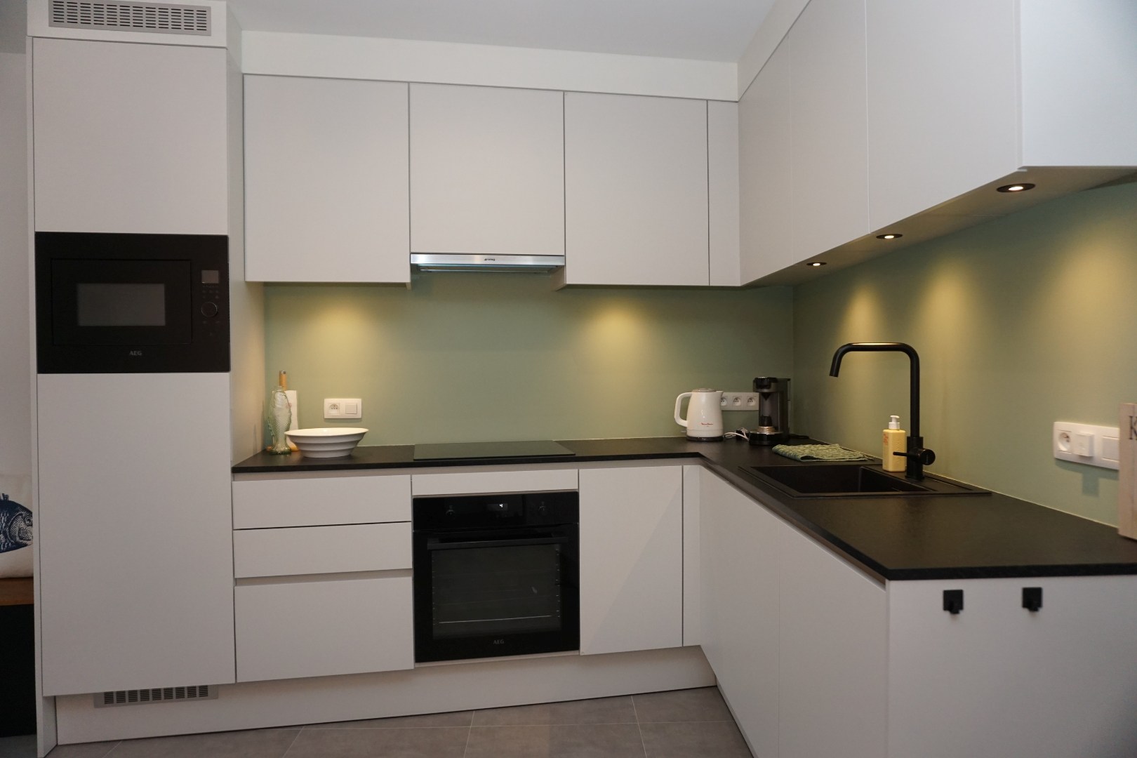 APPARTEMENT RÉCEMMENT CONSTRUIT AVEC 2 CHAMBRES ET PLACE DE PARKING PRÈS DE PETIT PARIS 