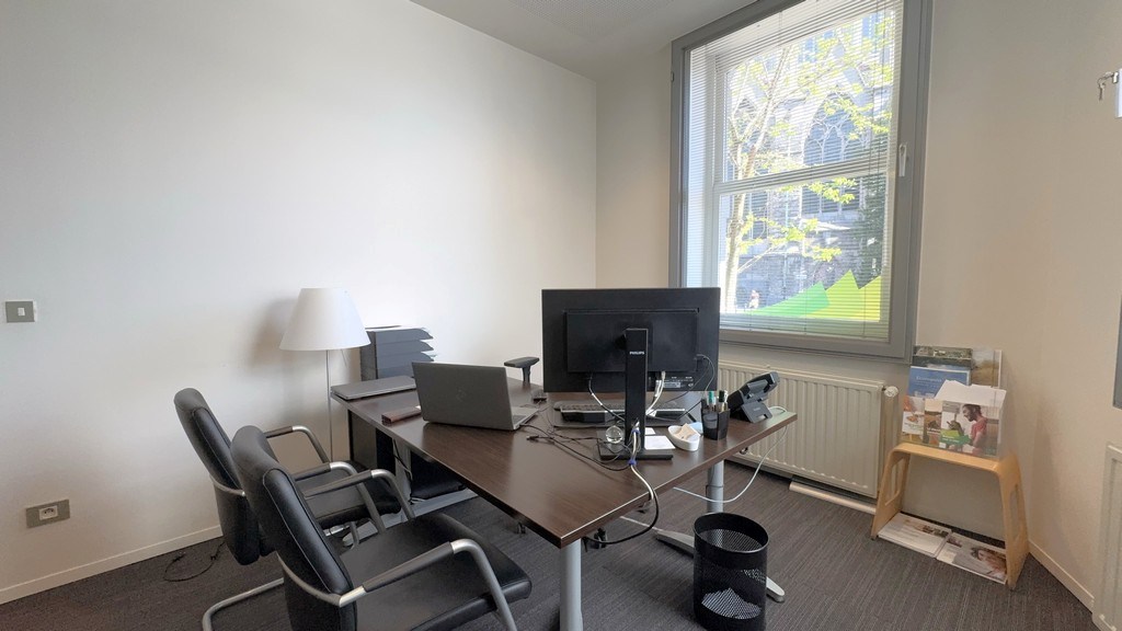 Commercieel kantoor te huur in centrum Gent