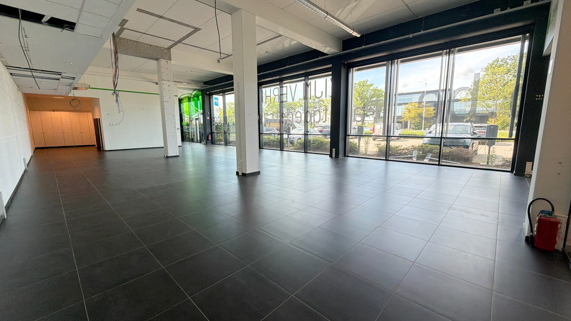 Kantoren te huur op zichtlocatie langs N16 in Bornem