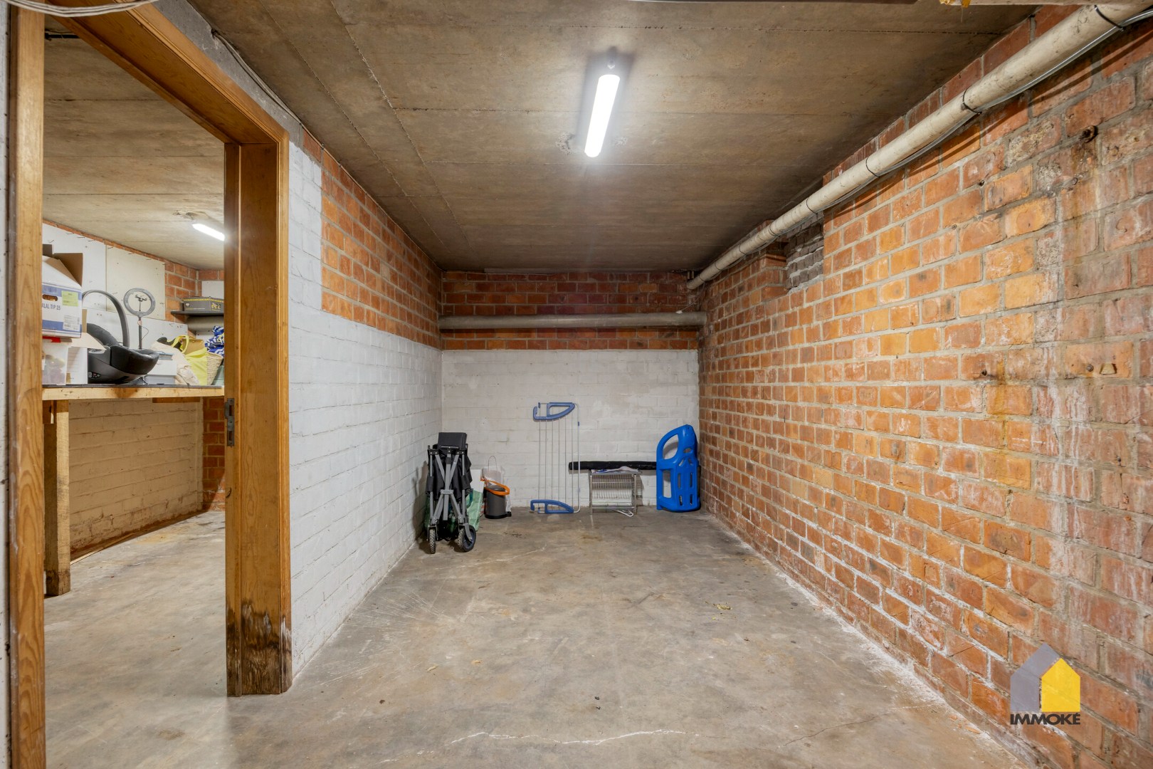 Appartement (161 m²) met ruime woonkamer en 3 slaapkamers. 