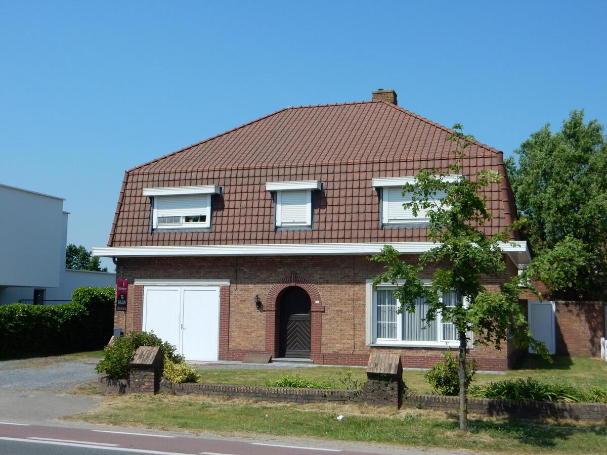 Karaktervolle woning met grote tuin 