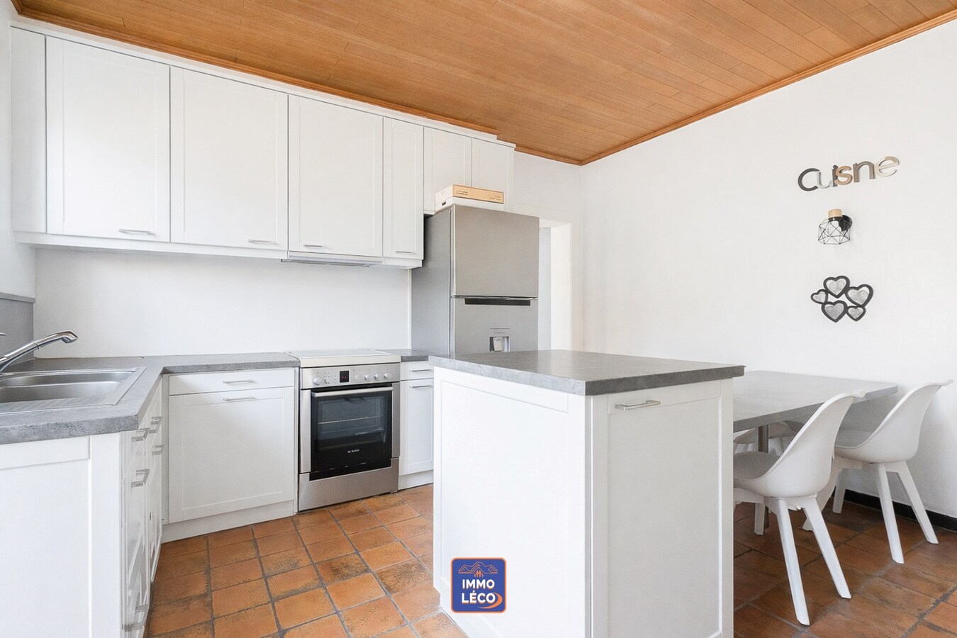 Magnifique double maison de Ville avec DOUBLE GARAGE et Jardin Aménagé 