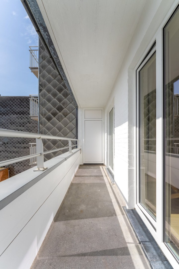 APPARTEMENT HAUT DE GAMME DE 2 CHAMBRES AVEC TERRASSE ET VUE SUR MER 