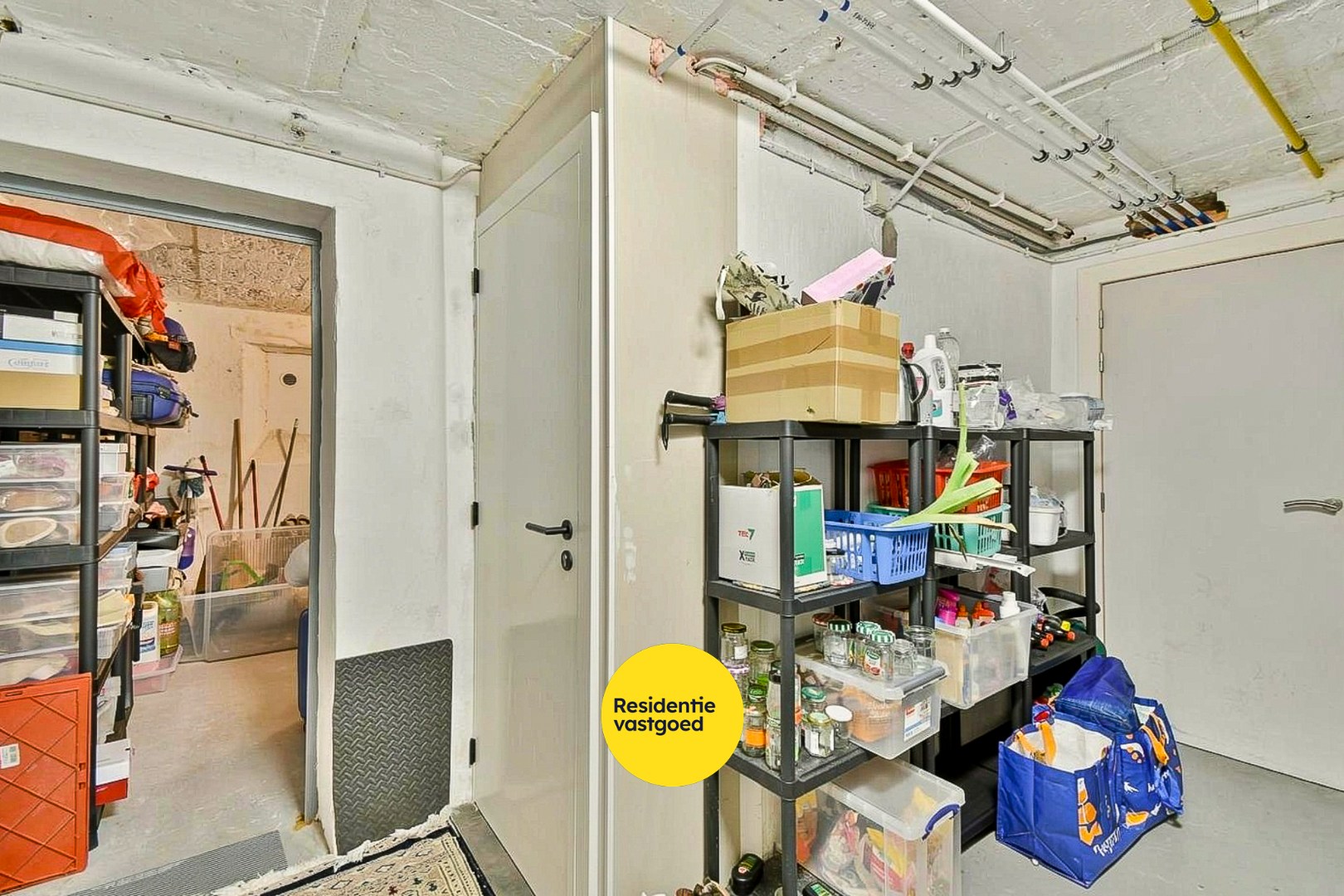 Instapklaar gelijkvloers appartement met privatieve toegang, garage, zonnige tuin en terras nabij zee 