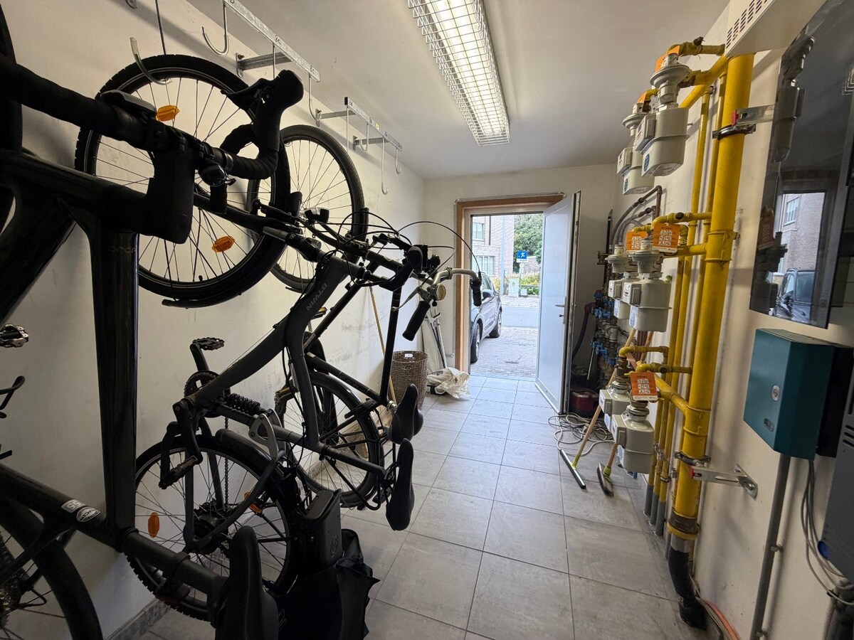 Gelijkvloers app. nabij het Carlos Dierickxplein te Asper. 