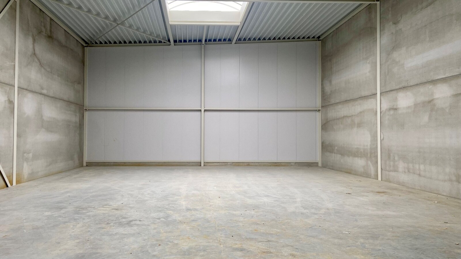 KMO-unit op strategische locatie - VERKOOP ONDER REGISTRATIERECHTEN!! 