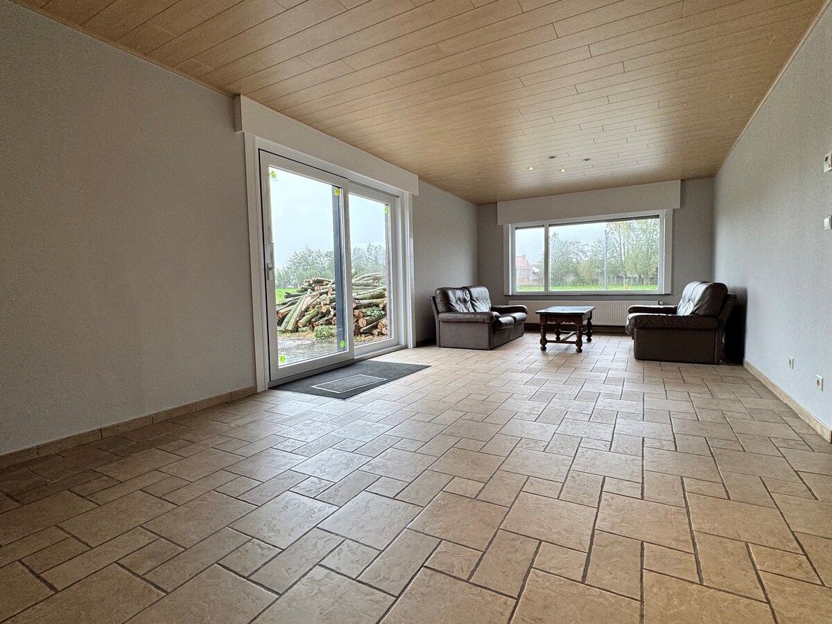 Alleenstaande woning met 3 slaapkamers te Ichtegem 