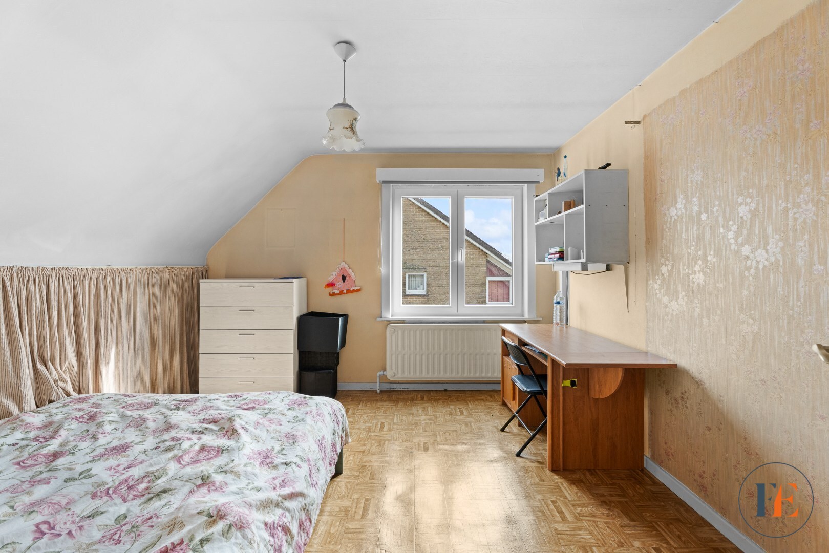 Buitenkans! Duplex appartement  met garage en tuin 