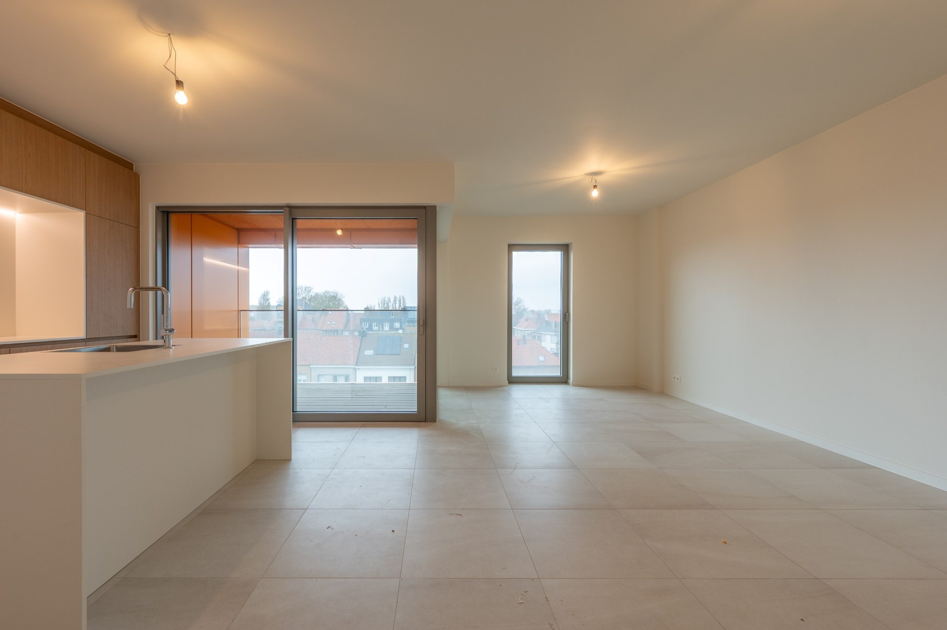 Centraal gelegen 2-kamer appartement te Res. Hoost op wandelafstand van de Zeedijk van Heist. 