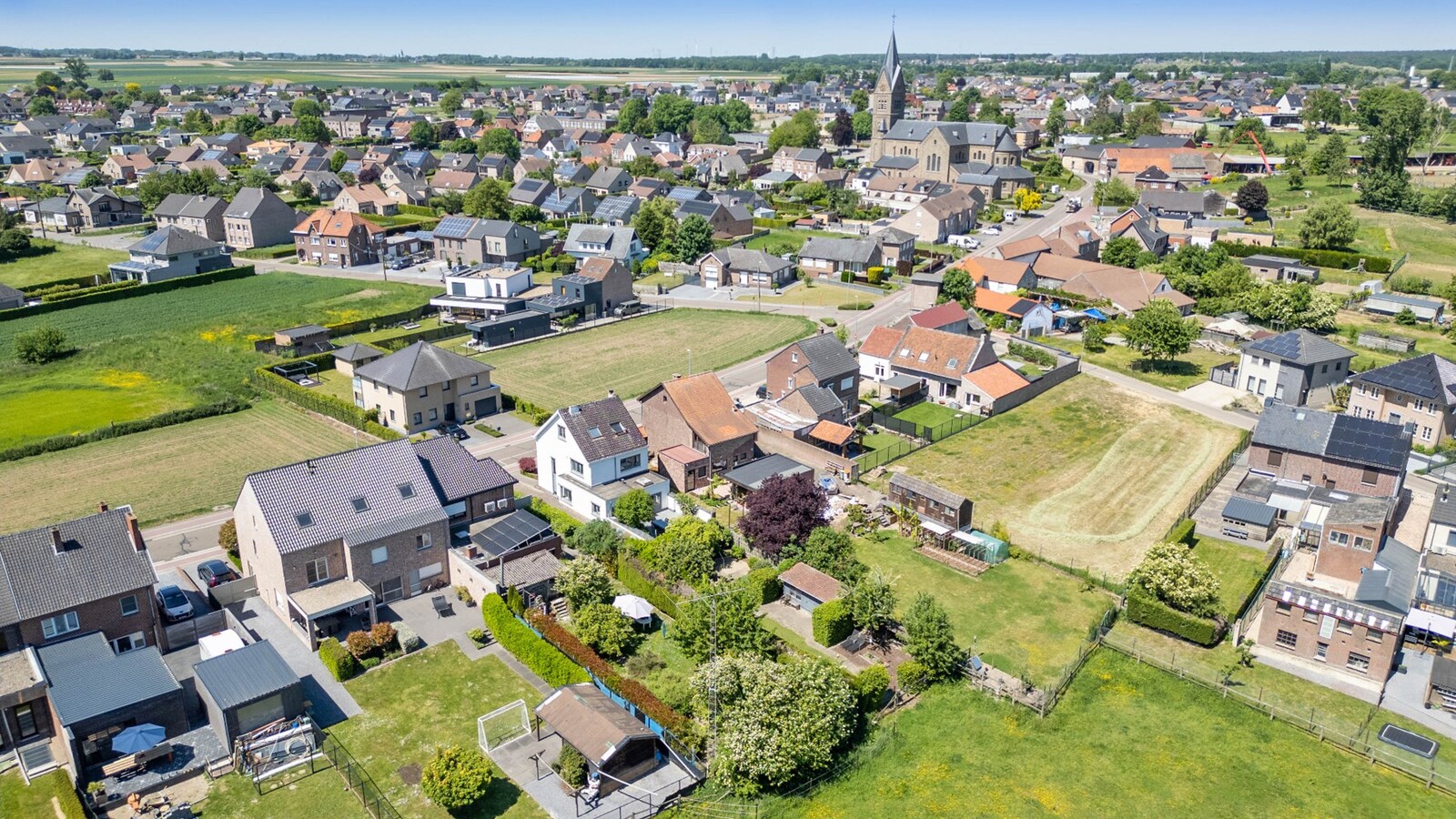 Volledig gerenoveerde, instapklare woning vlakbij Maastricht 