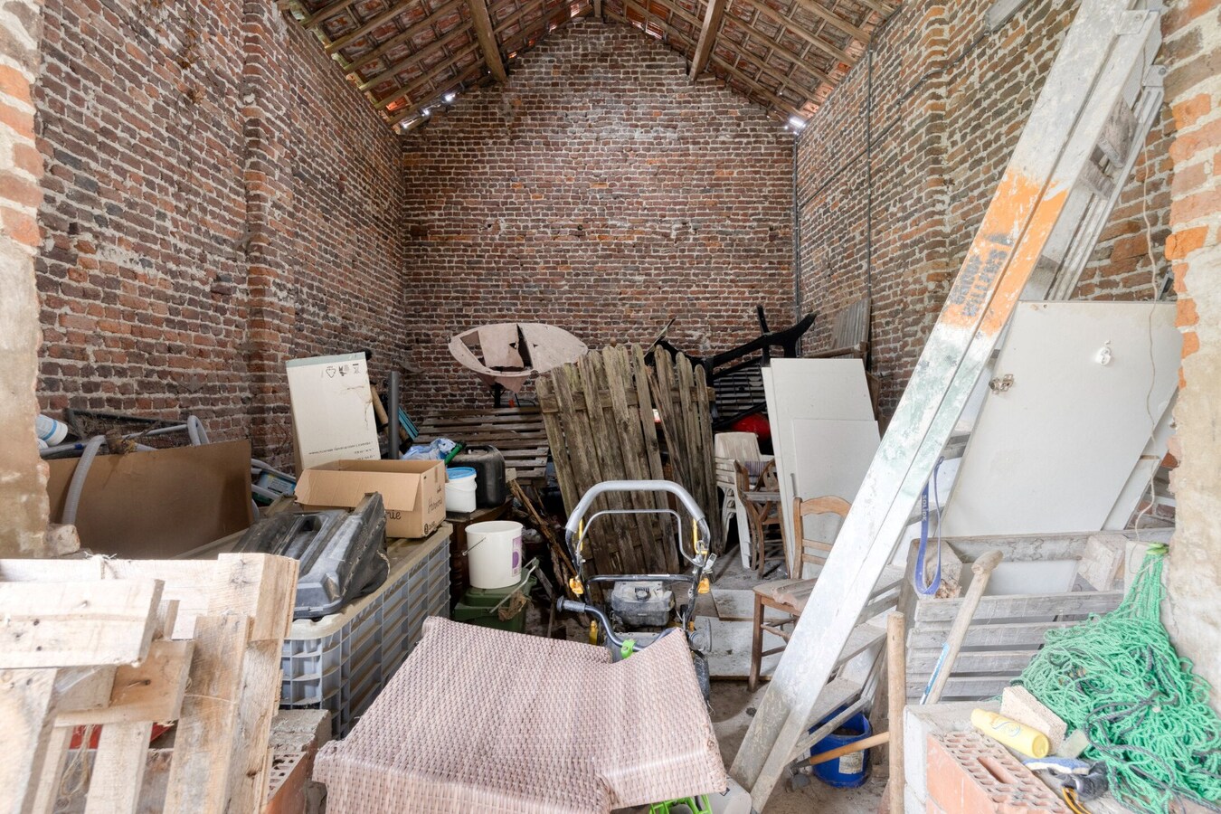 Prachtig gerenoveerde HOEVE te Landen (Neerwinden) 