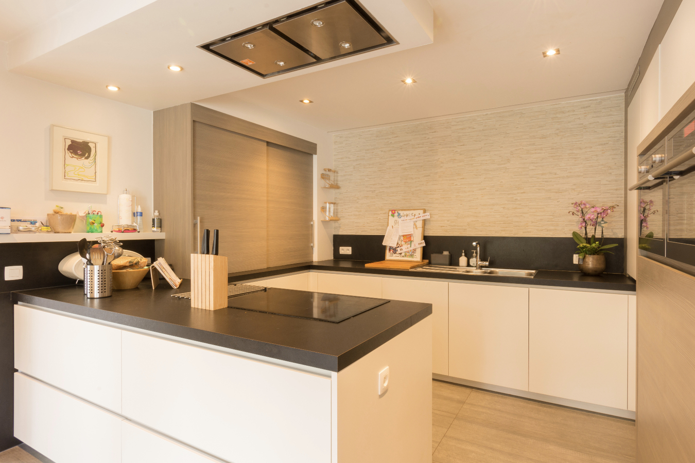 Ruime gezinswoning met verwarmd buitenzwembad 