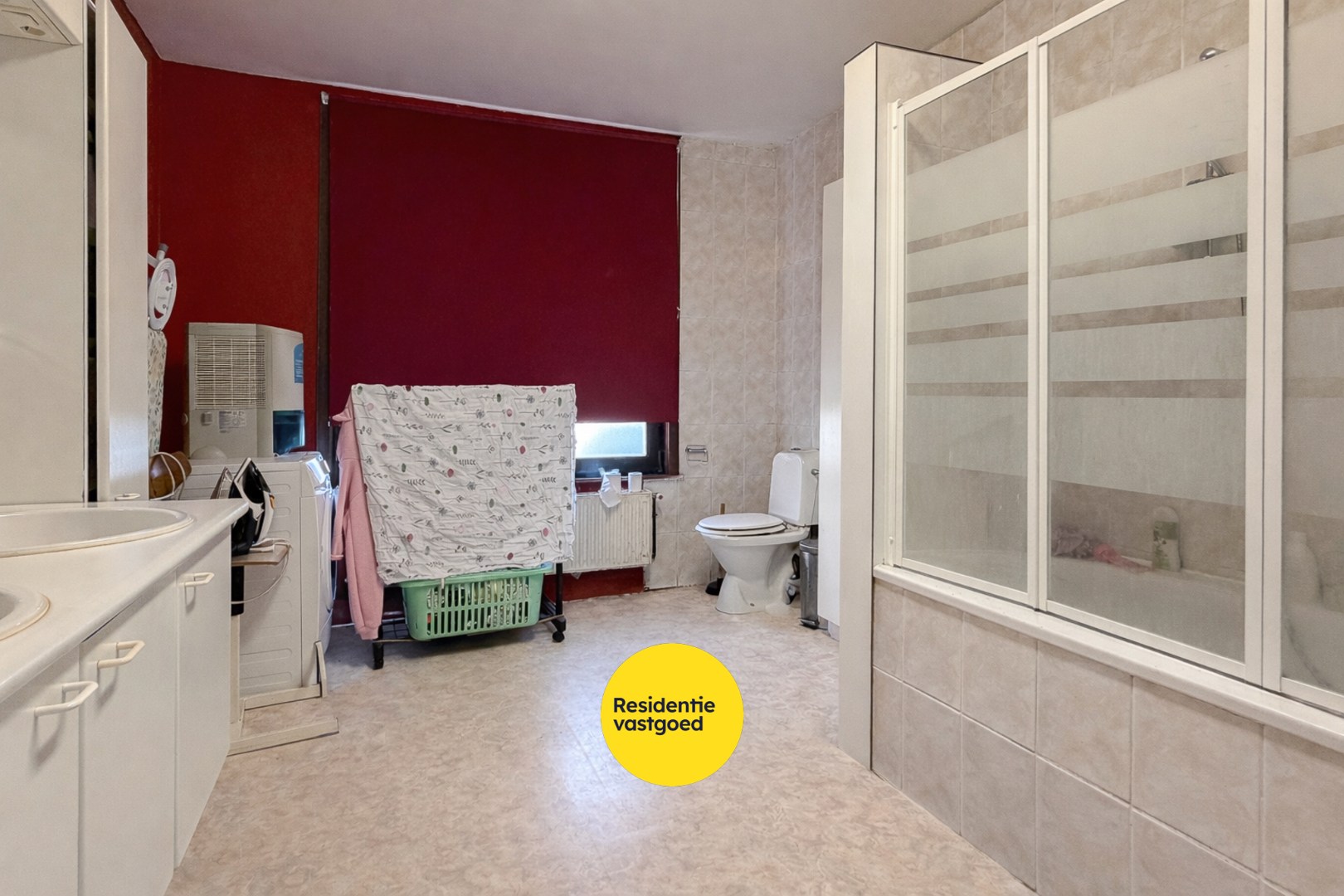 Te renoveren rijwoning met 3 slaapkamers in het Ezelstraatkwartier 