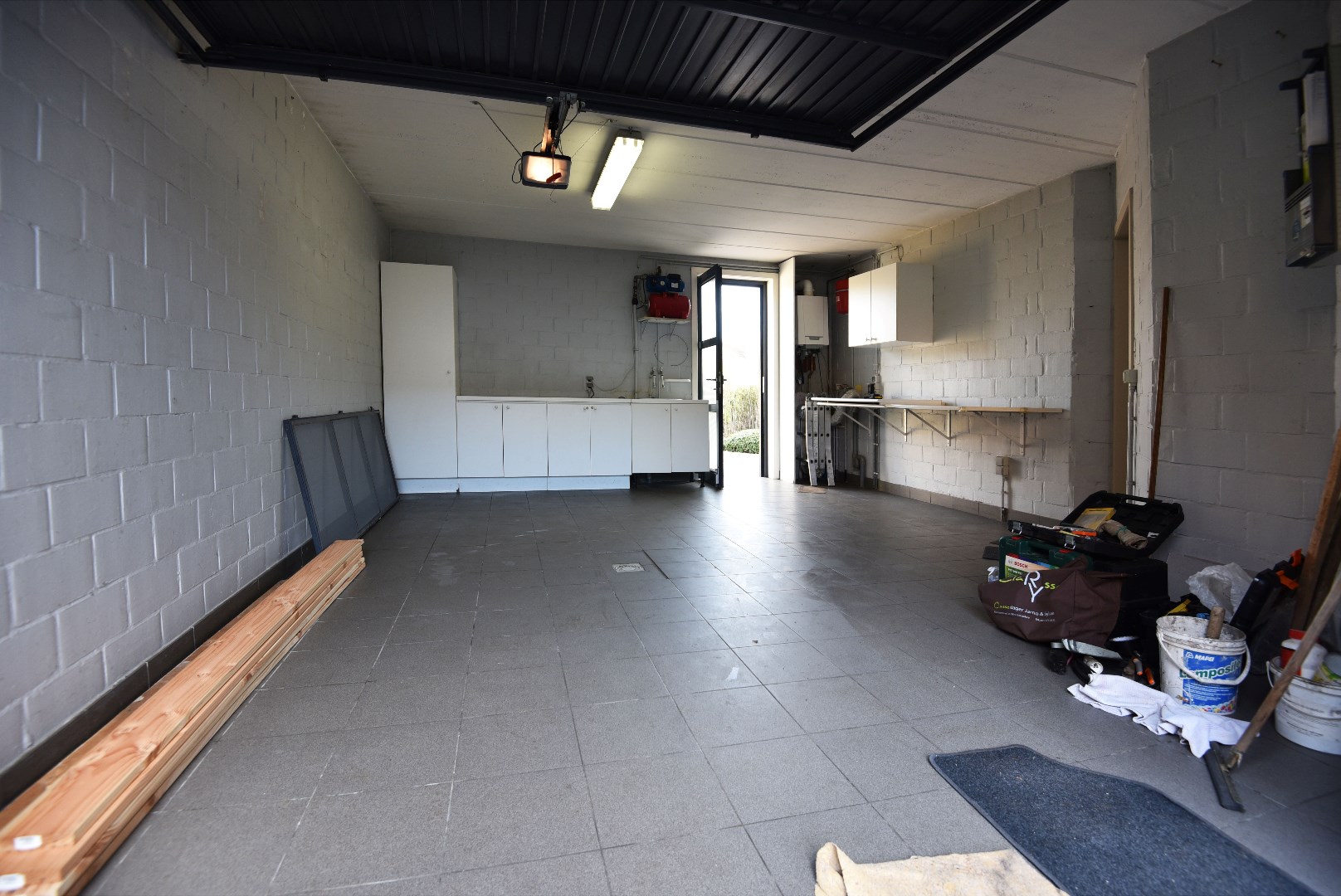 Woning met 4 slpks, terras en garage nabij centrum Maldegem 