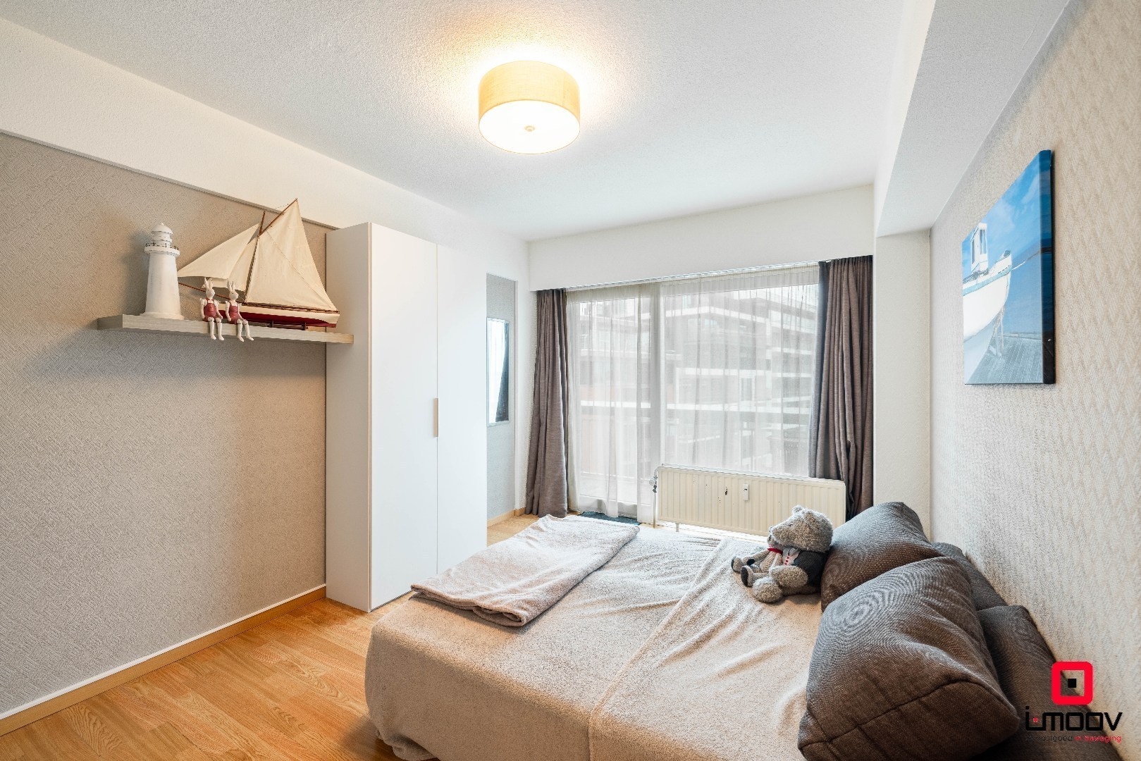 Ruim, lichtrijk hoekappartement met uniek havenzicht, topligging in hartje Oostende 