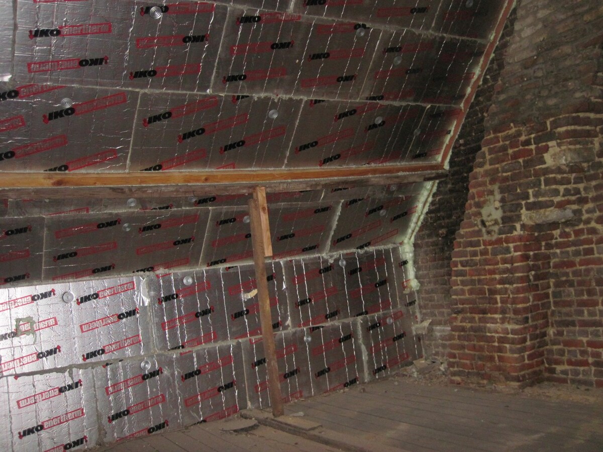 Te renoveren woning. Uitstekend gelegen. 