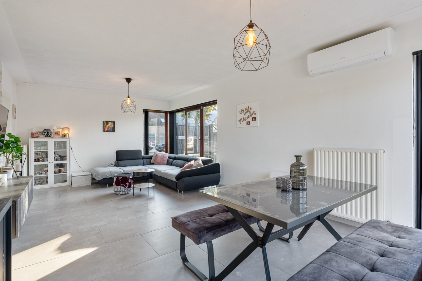 In Neeroeteren-centrum gelegen piramidewoning 