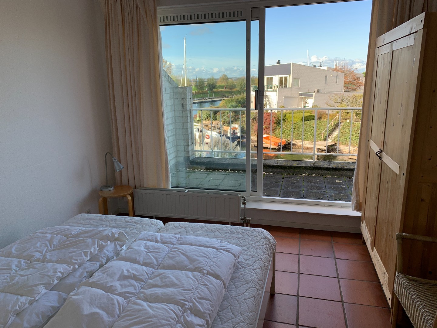 Exclusief wonen aan het water – permanent én recreatief wonen toegestaan 