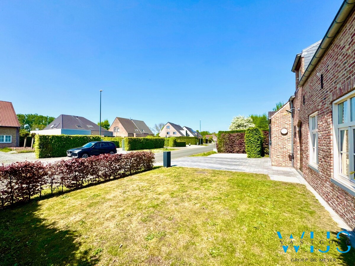 Landelijk woonhuis op TOPlocatie te Ertvelde ! 
