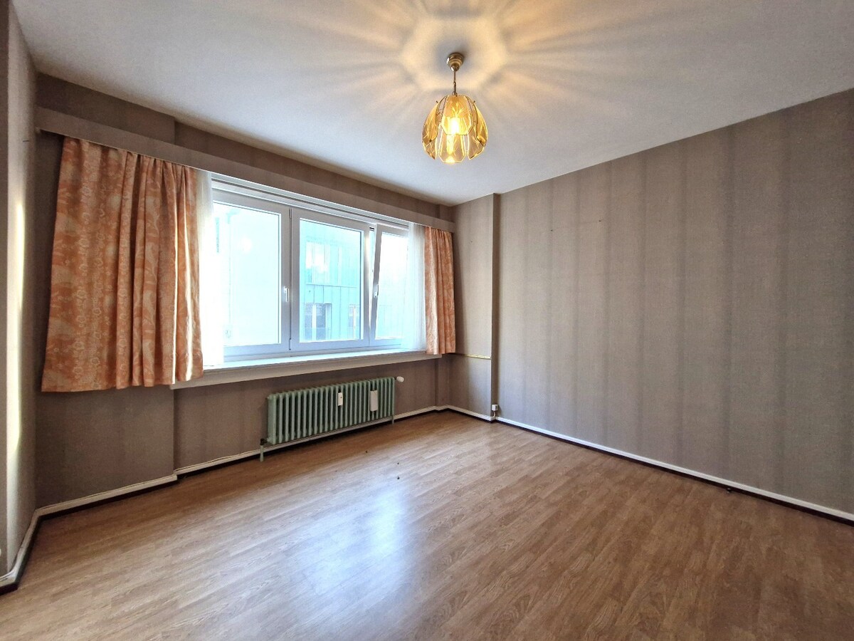 OPENDEURDAG 1/05/2026, 9:30 tot 12:00. Groot hoekappartement met open zicht over de markt te Blankenberge 