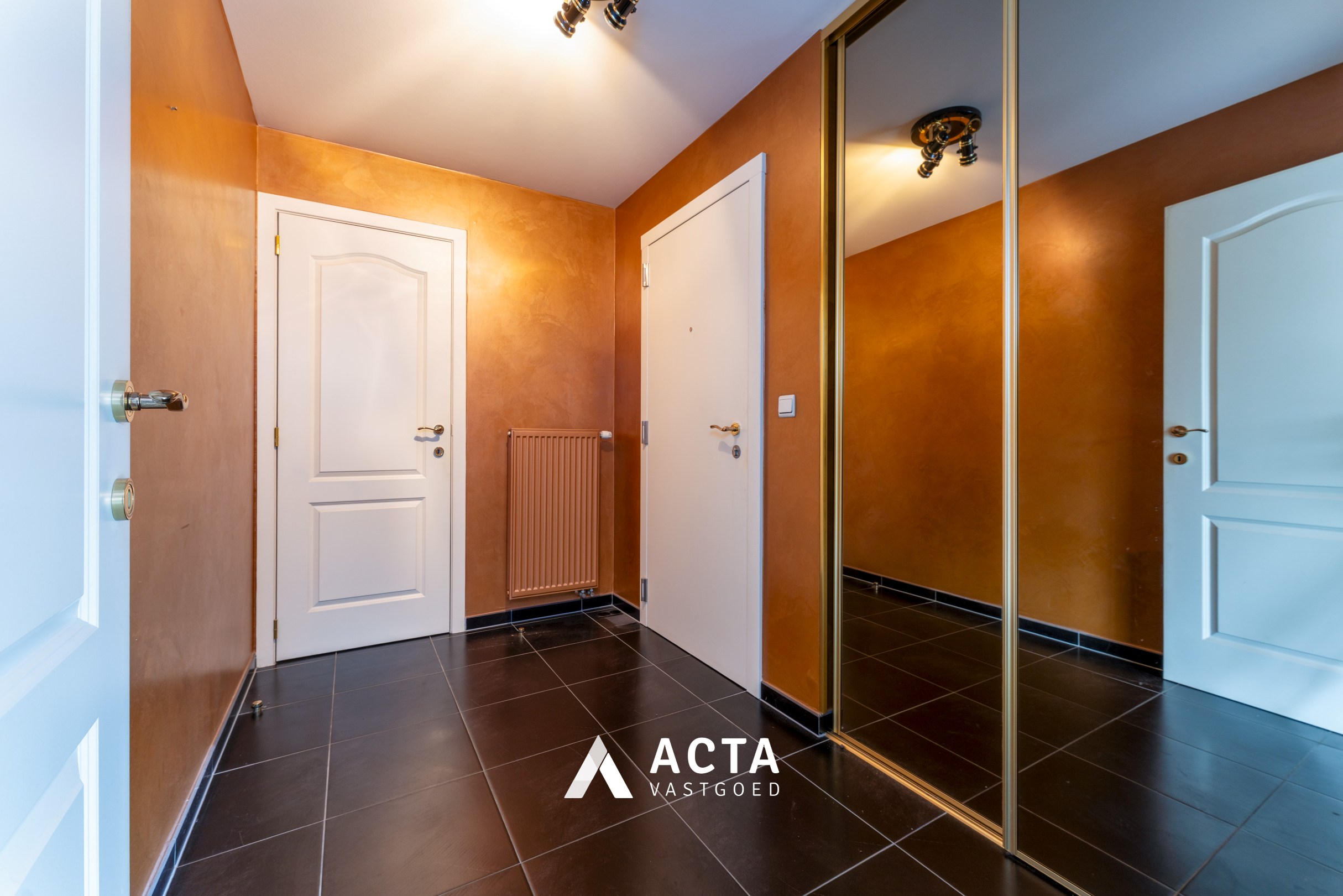 Ruim 3-slaapkamerappartement met zonneterrassen 