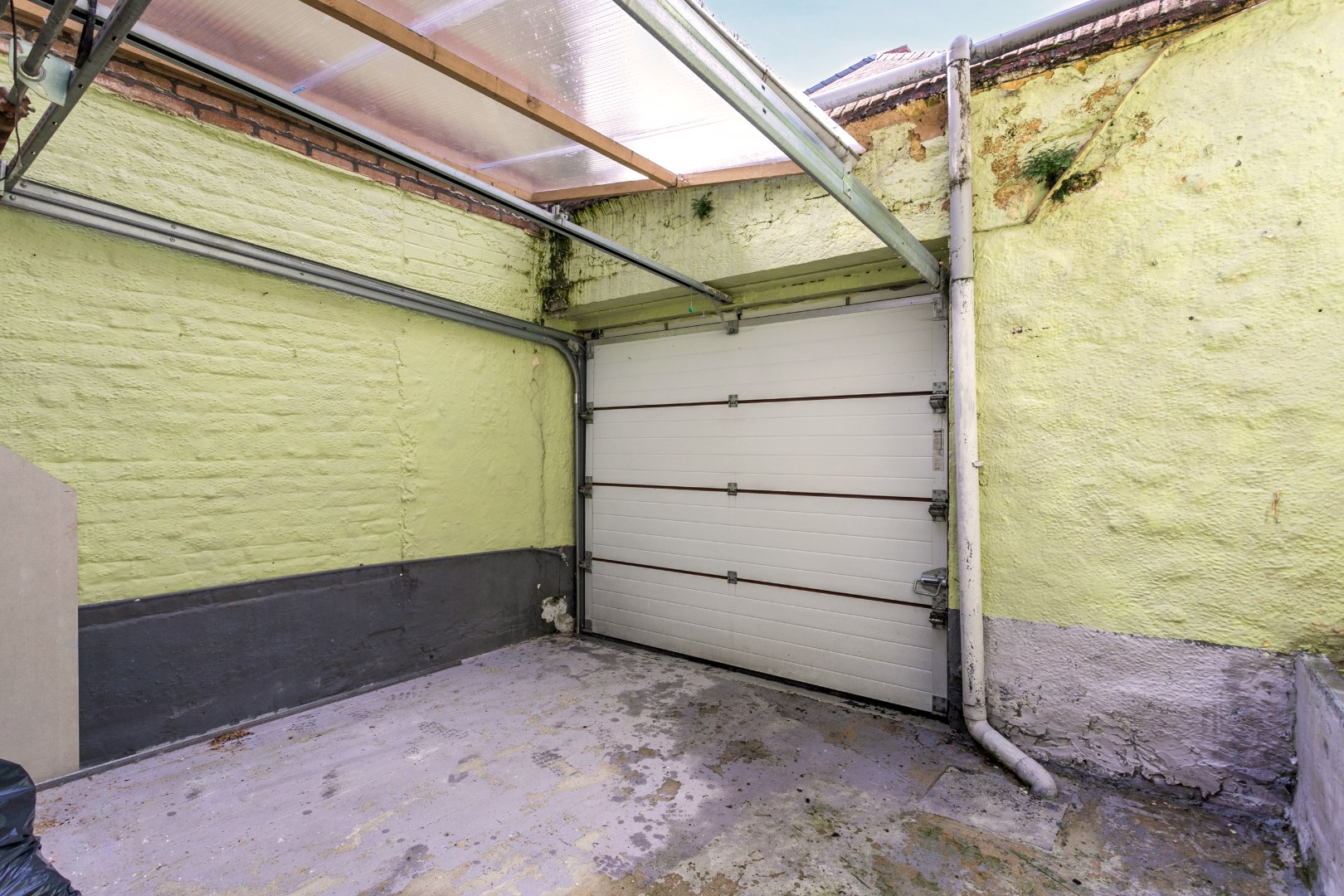 Gezinswoning met 3slpk en garage te Lessines 