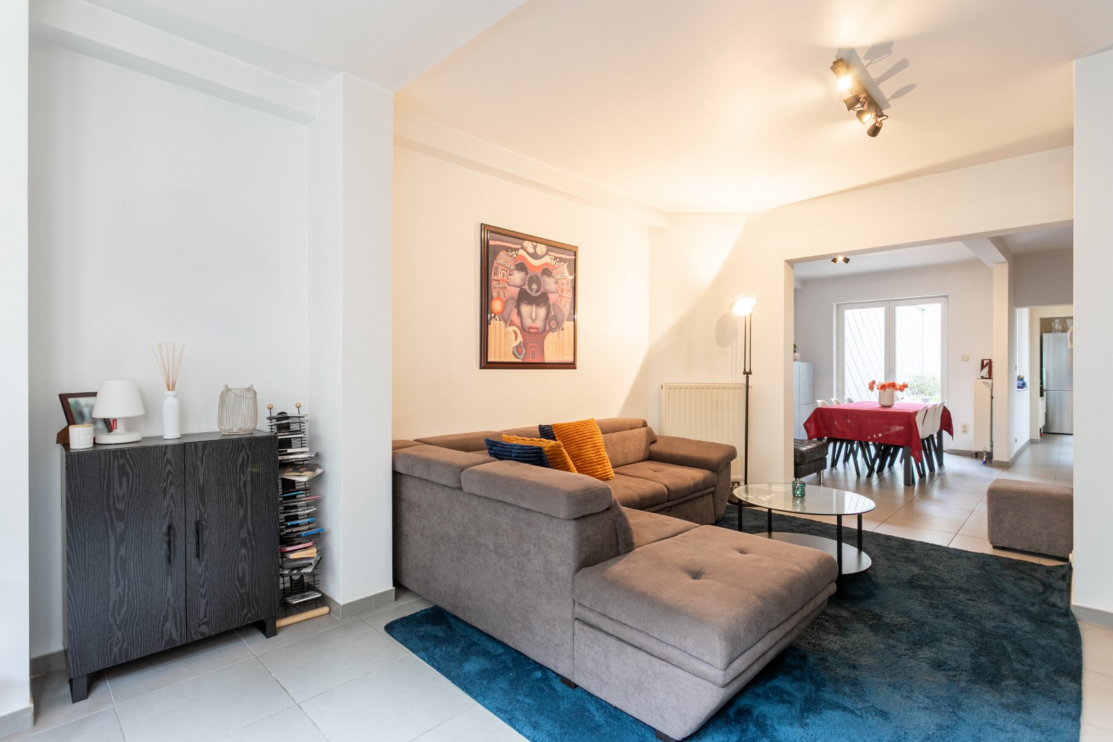 Handelspand met woonst te Halle centrum 