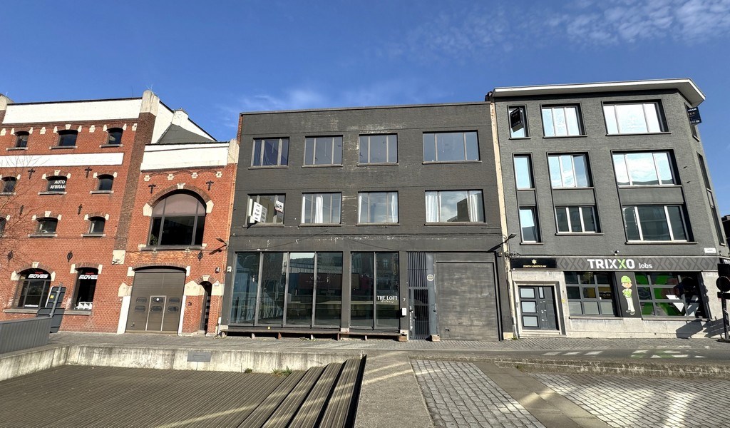 Kantoor in loftstijl te huur aan Ijzerlaanbrug te Antwerpen