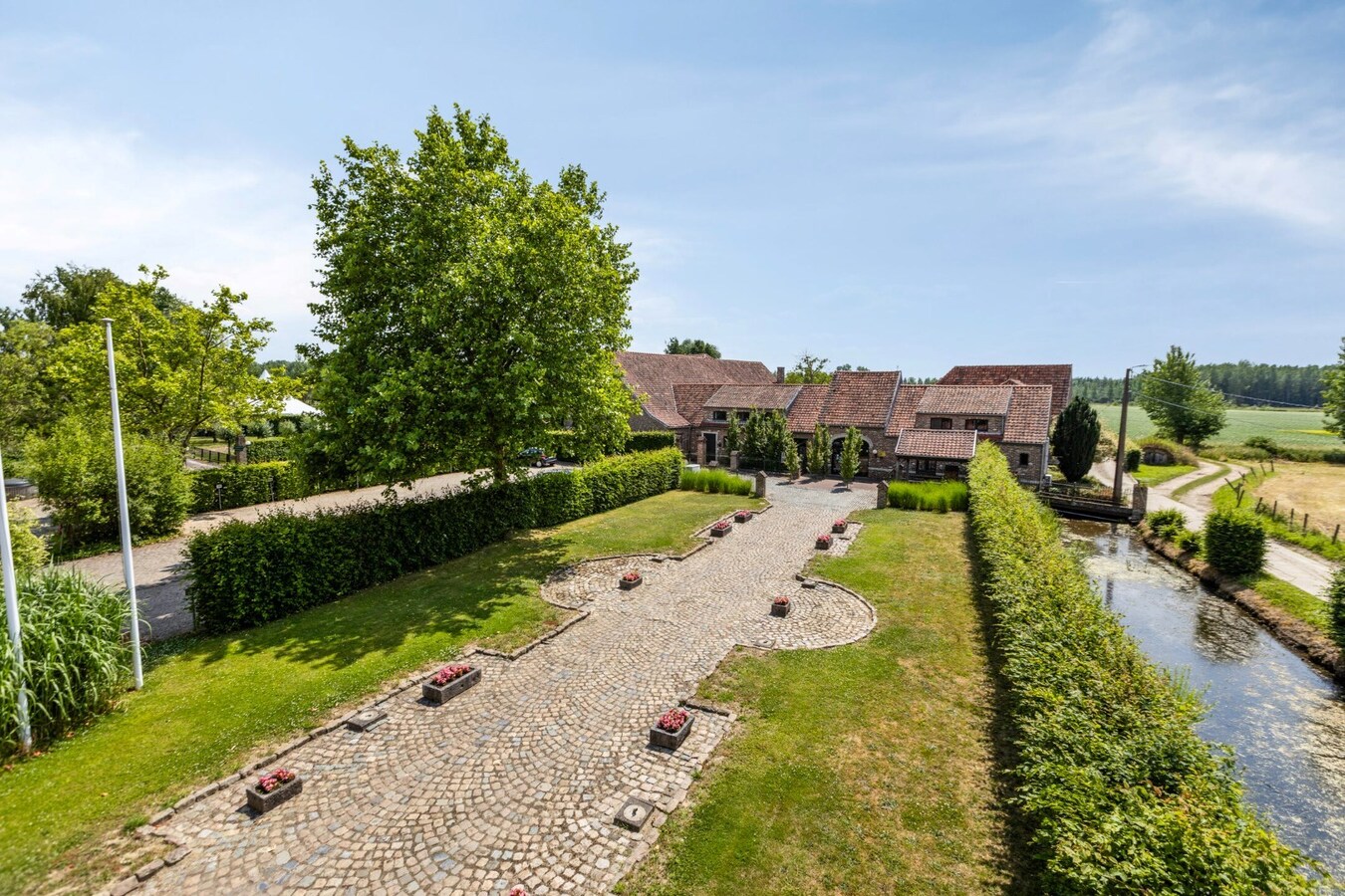 Vierkantshoeve te Geetbets (De Waterhoek) 