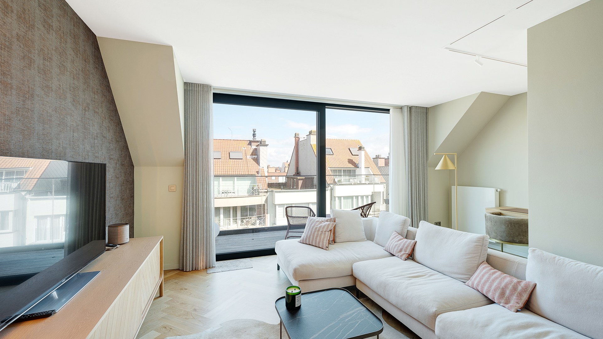 itzonderlijk duplex penthouse van 125 m² in residentie William, een recent en stijlvol gebouw (2020), perfect gelegen in het centrum van Knokke 