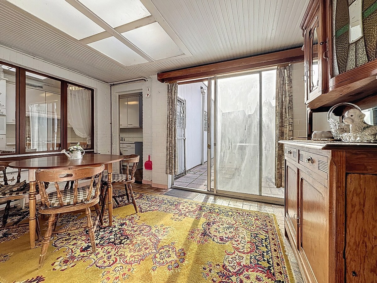 Te renoveren woning met veel potentieel nabij station/centrum Wetteren 