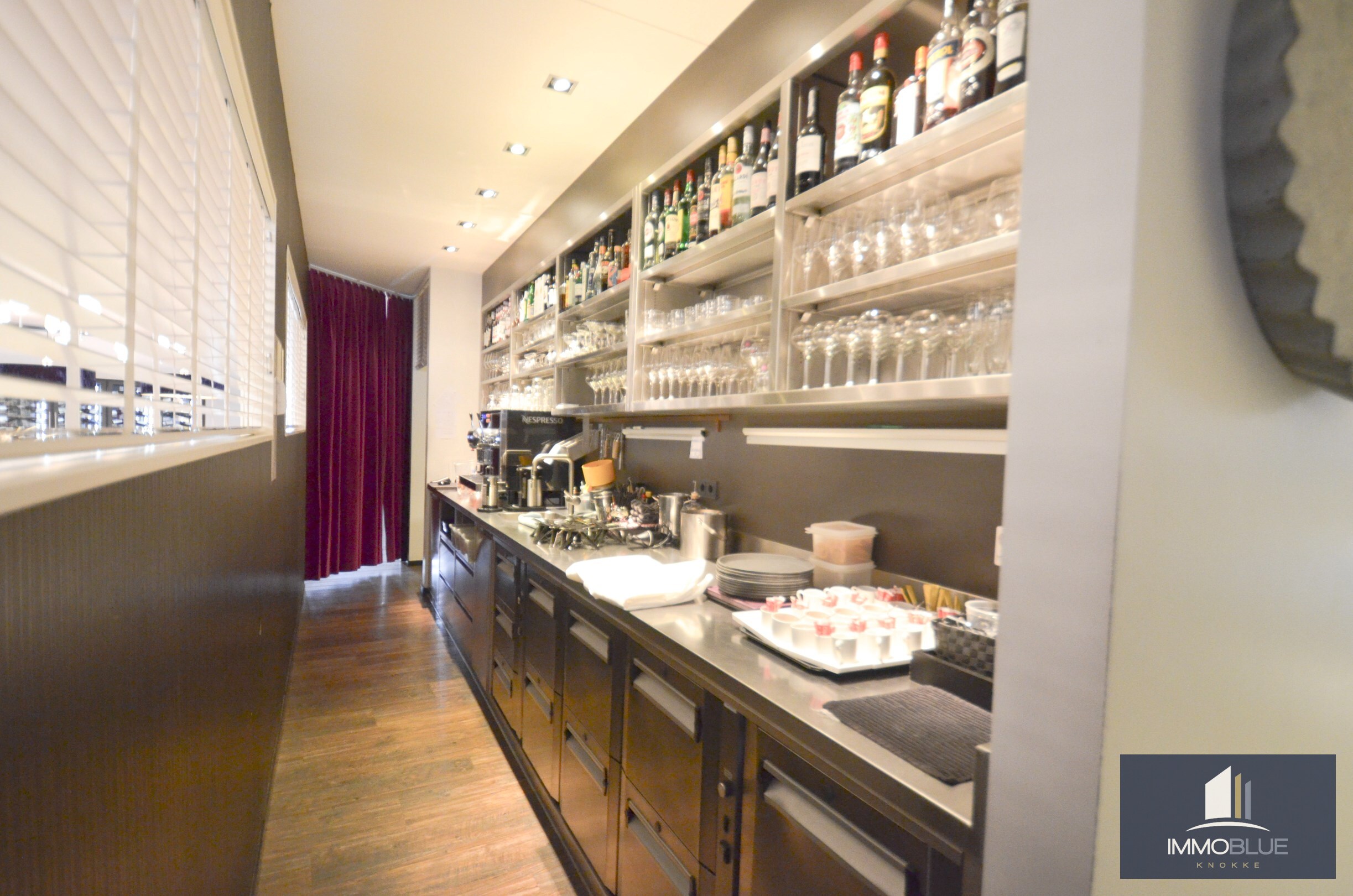 Propriété unique : Magnifique résidence/commerce situé(e) dans un emplacement d'exception au centre de Sluis. 