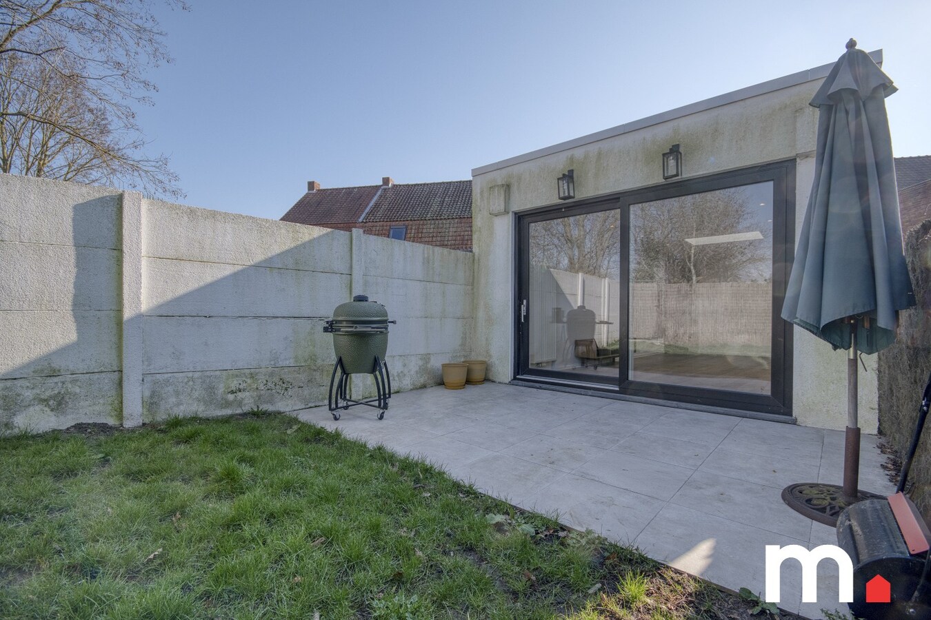 Instapklare woning met uitweg te Kortrijk ! TOPPER ! 