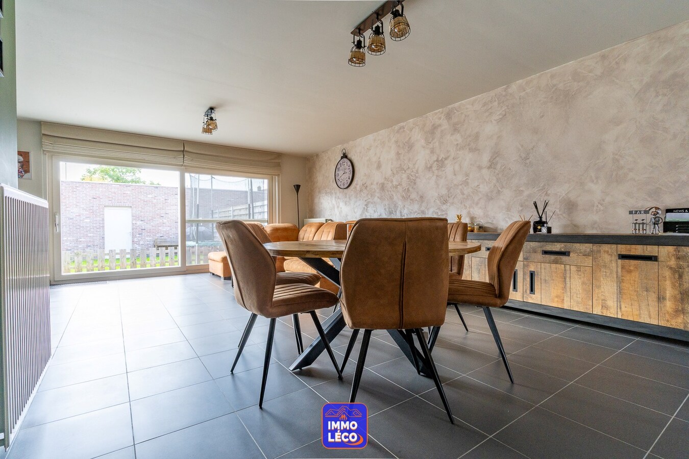 Maison avec jardin, garage et finitions soignées – TOP SECTEUR ! 