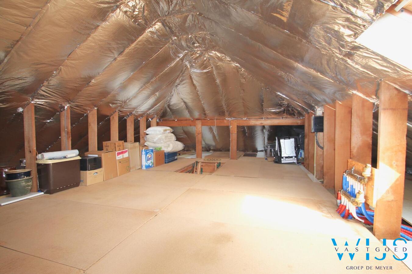 PERFECT onderhouden bungalow in een rustige woonwijk te ERTVELDE 