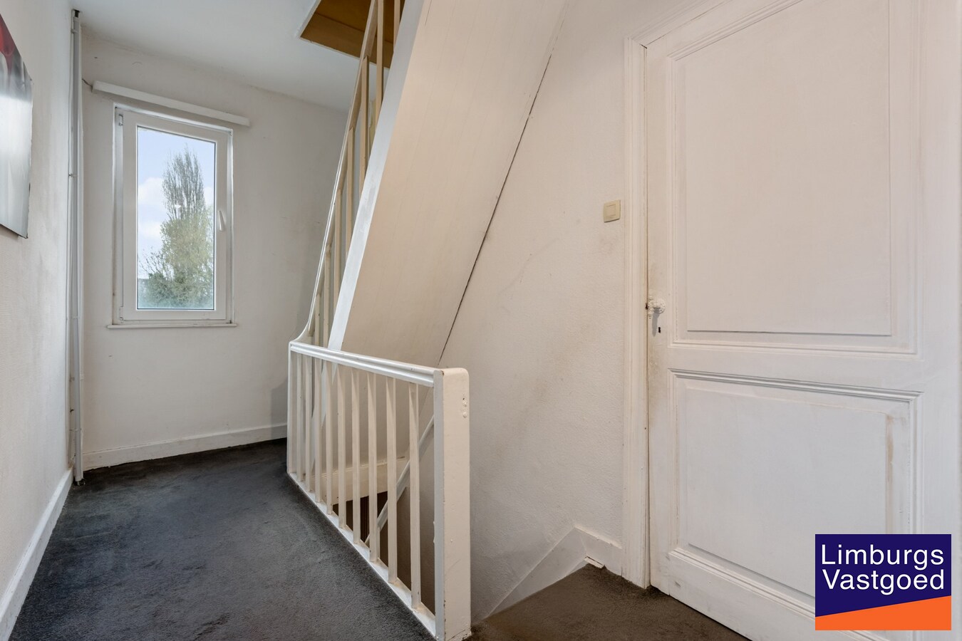 Deels gerenoveerde woning met stadstuin, 3 slpk, 2a60ca, tussen de kleine en grote ring 