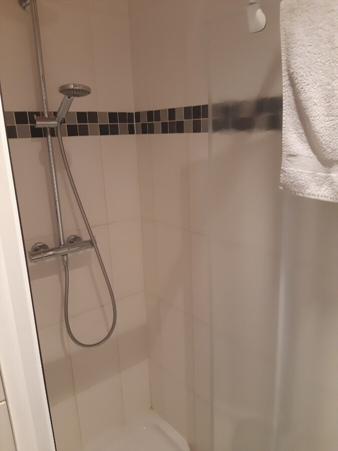 Ruim appartement met 2 terrassen. 