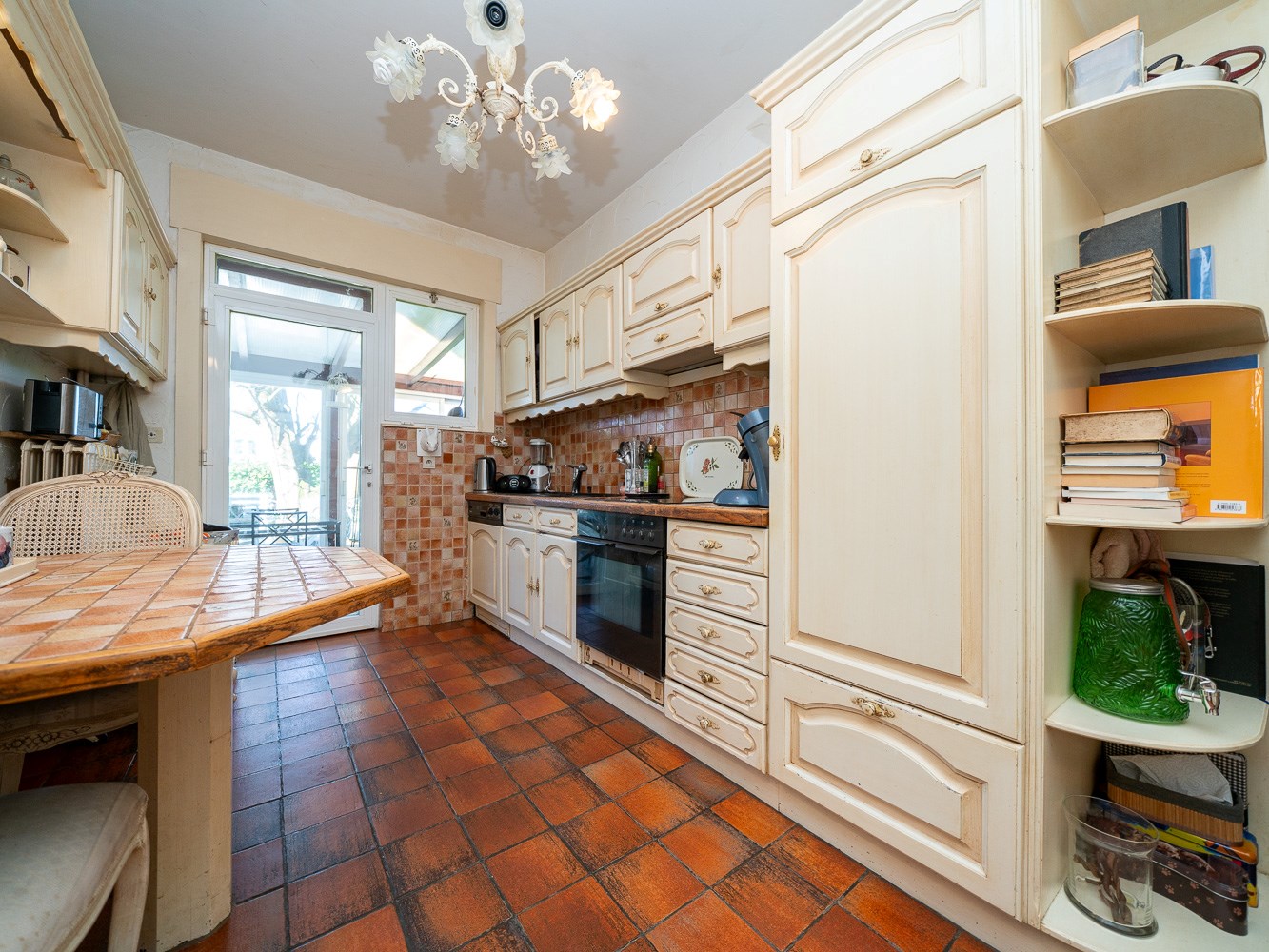 Statige villa in het centrum van Dilbeek 