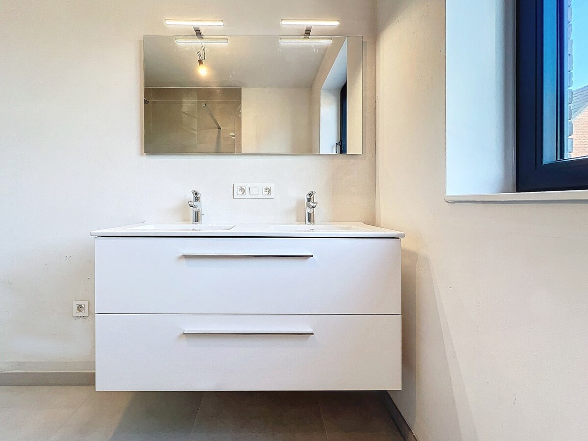 Tiptop afgewerkte nieuwbouw BEN-woning te Grotenberge, 6% BTW mogelijk 