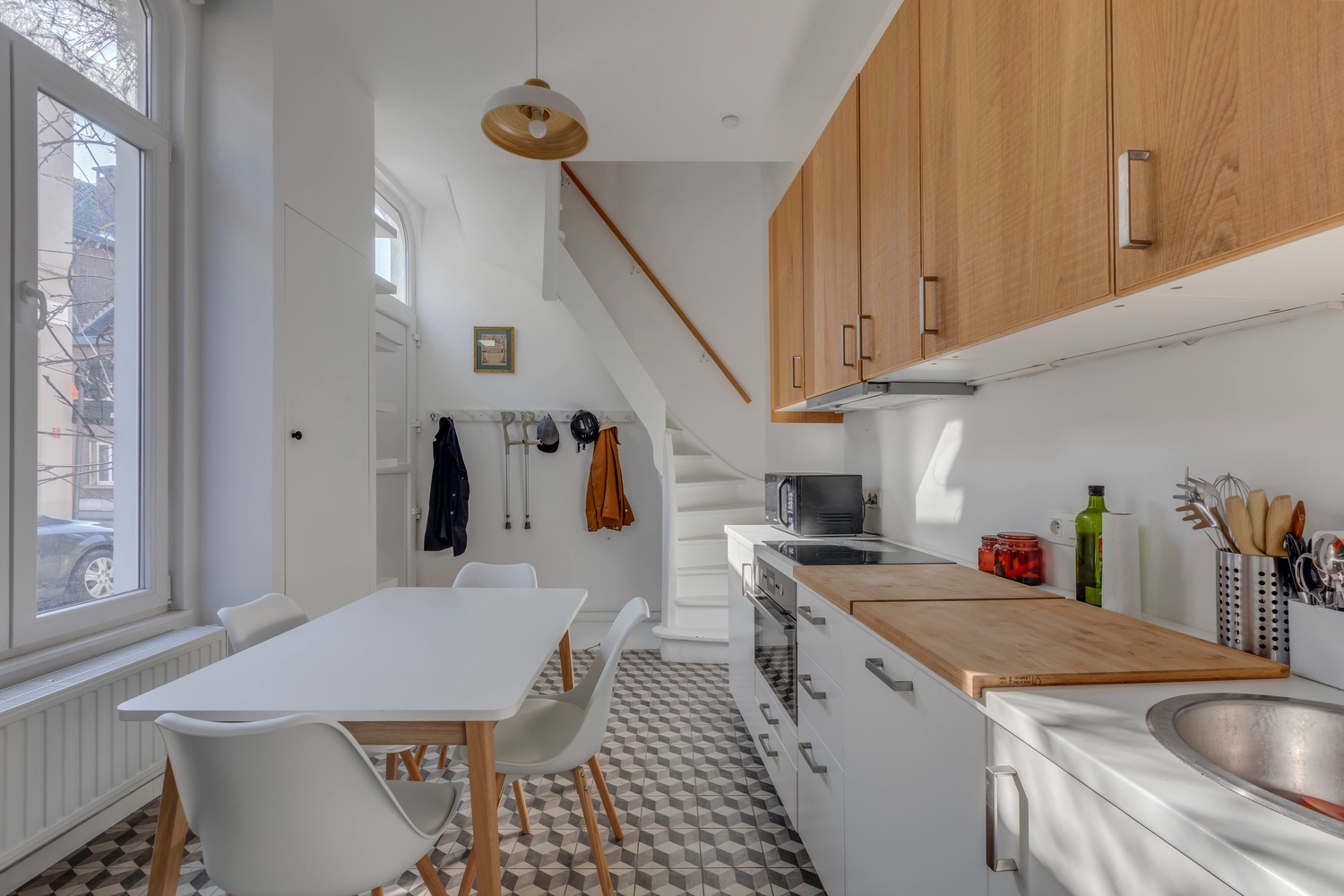 Volledig instapklare woning in Sint-Amandsberg! 