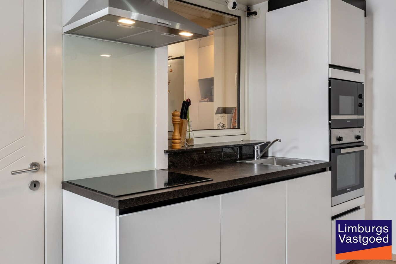 Centraal gelegen woning, 3 slpk, 181 m² bewoonbare oppervlakte, 3a 17ca 