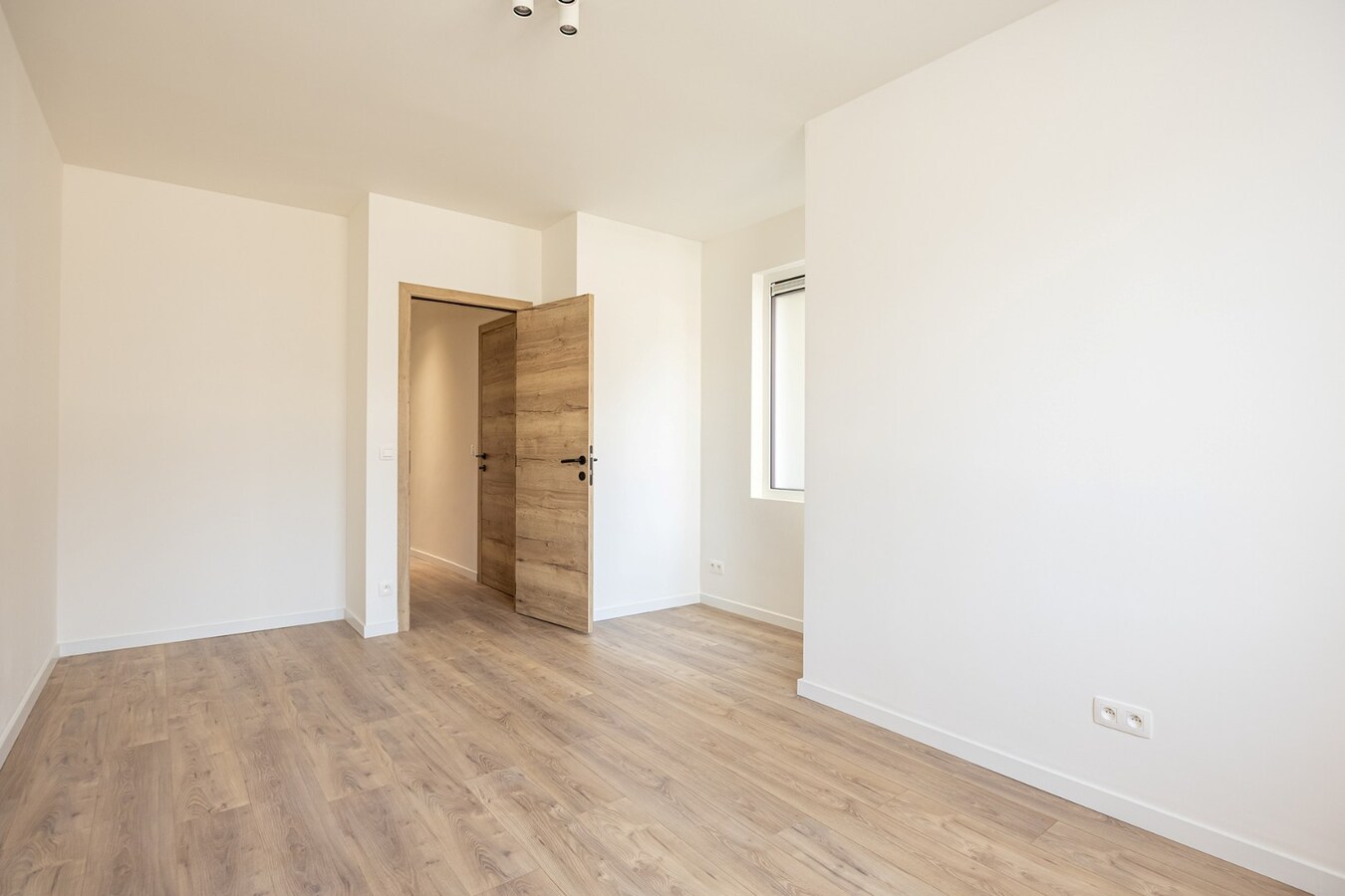 Recent gerenoveerd appt. met 2 slpk nabij Park Spoor Noord! 