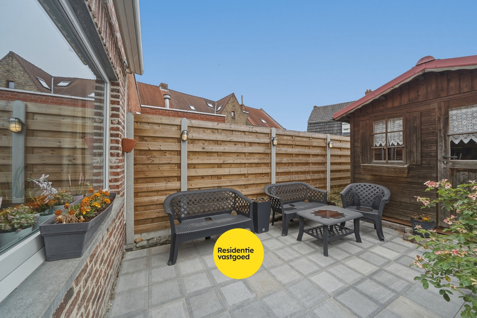 Verzorgde woning met garage op centrale ligging te Roeselare 