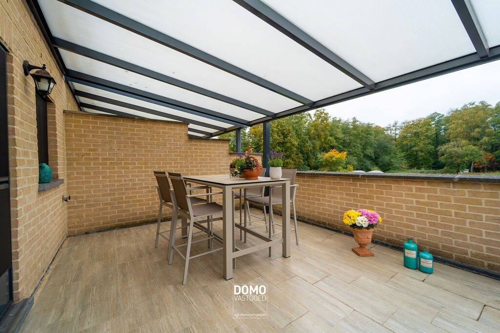 INSTAPKLAAR DUPLEXAPPARTEMENT MET TERRAS EN AUTOSTANDPLAATS IN HEUSDEN-ZOLDER 