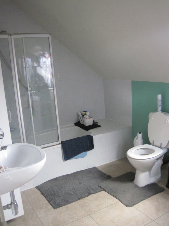 Bijzonder ruim 1-slp-appartement. Met terras. Met garage. 