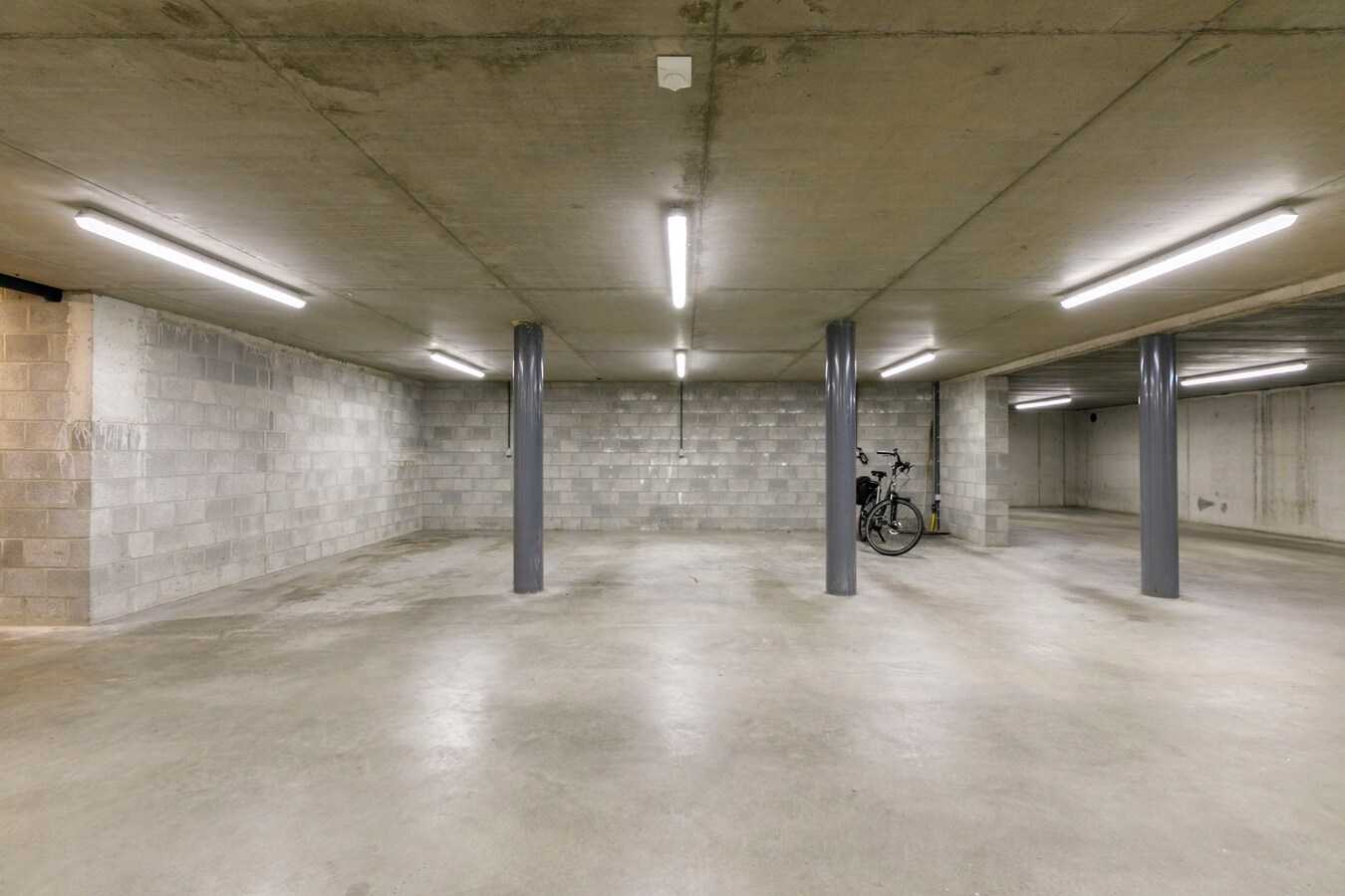 Recent gelijkvloers (120 m²) met lift en tuin 