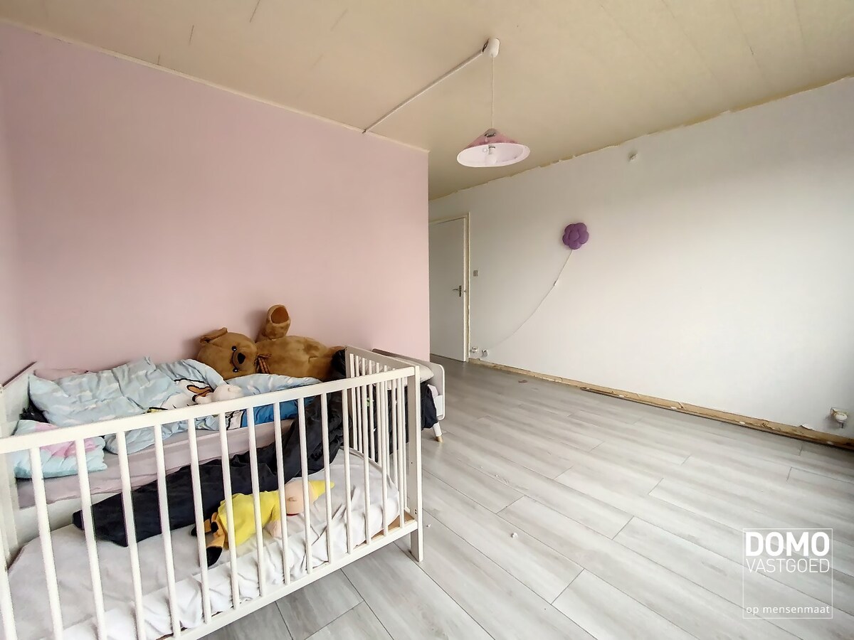 GUNSTIG GELEGEN 2-SLAAPKAMER APPARTEMENT TE LEOPOLDSBURG. 